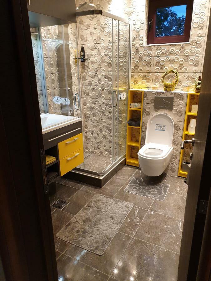 Lux Apartman Cacak Ngoại thất bức ảnh