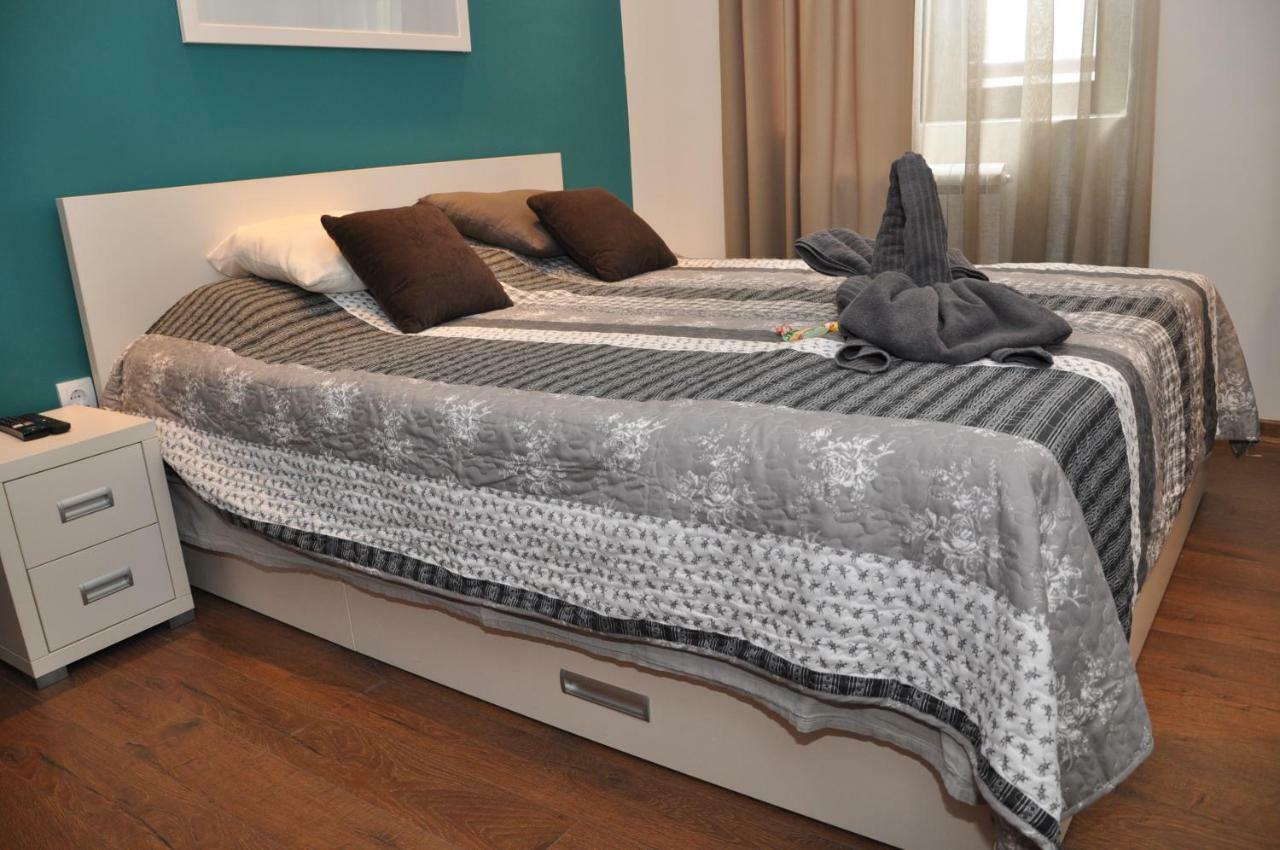 Lux Apartman Cacak Ngoại thất bức ảnh
