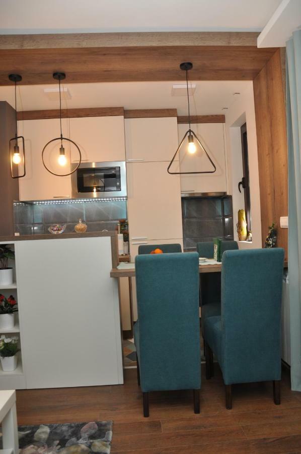 Lux Apartman Cacak Ngoại thất bức ảnh