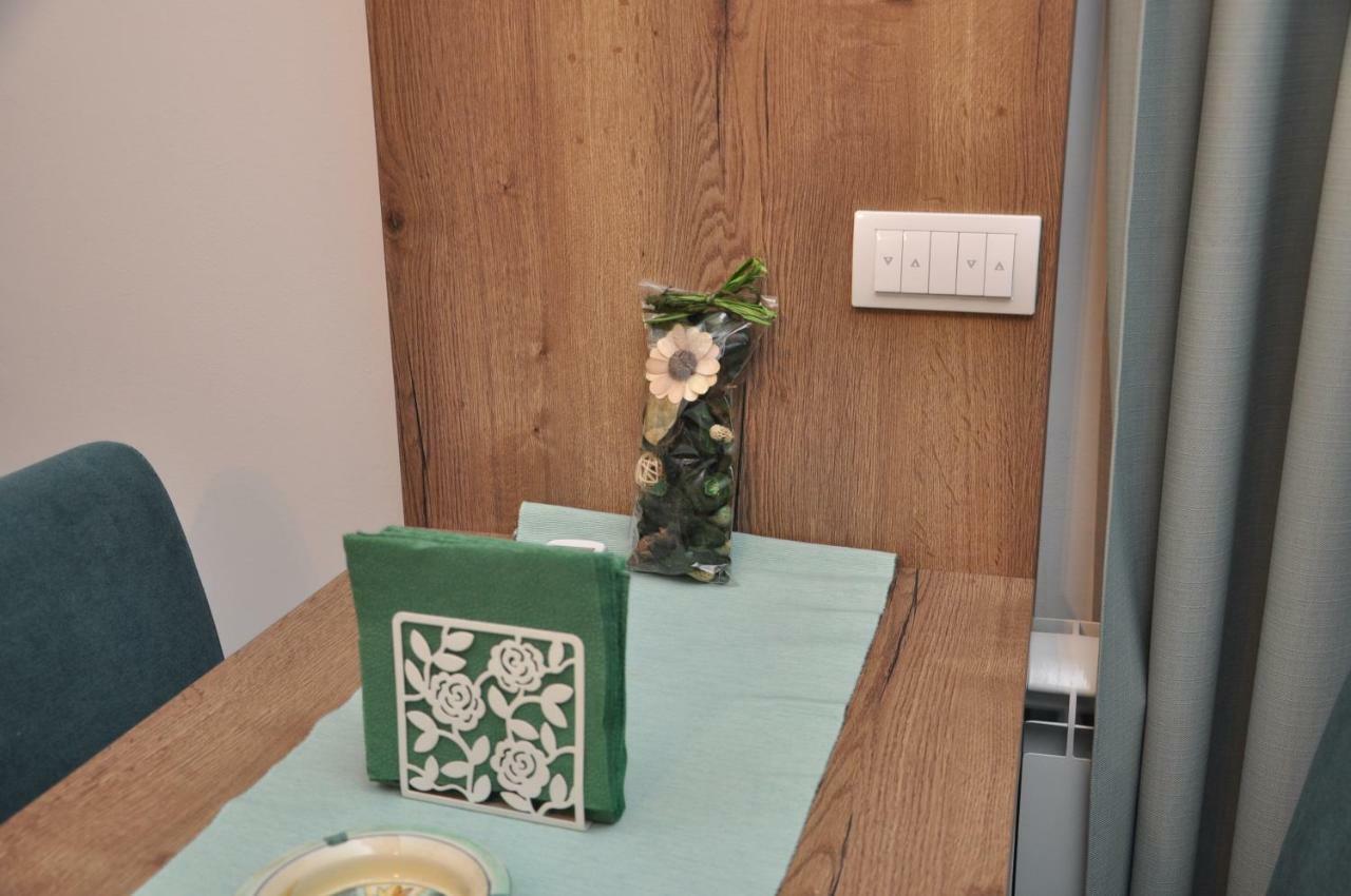 Lux Apartman Cacak Ngoại thất bức ảnh